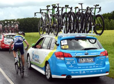 Vídeo: Así es el día a día del Orica GreenEdge en el Tour de Francia